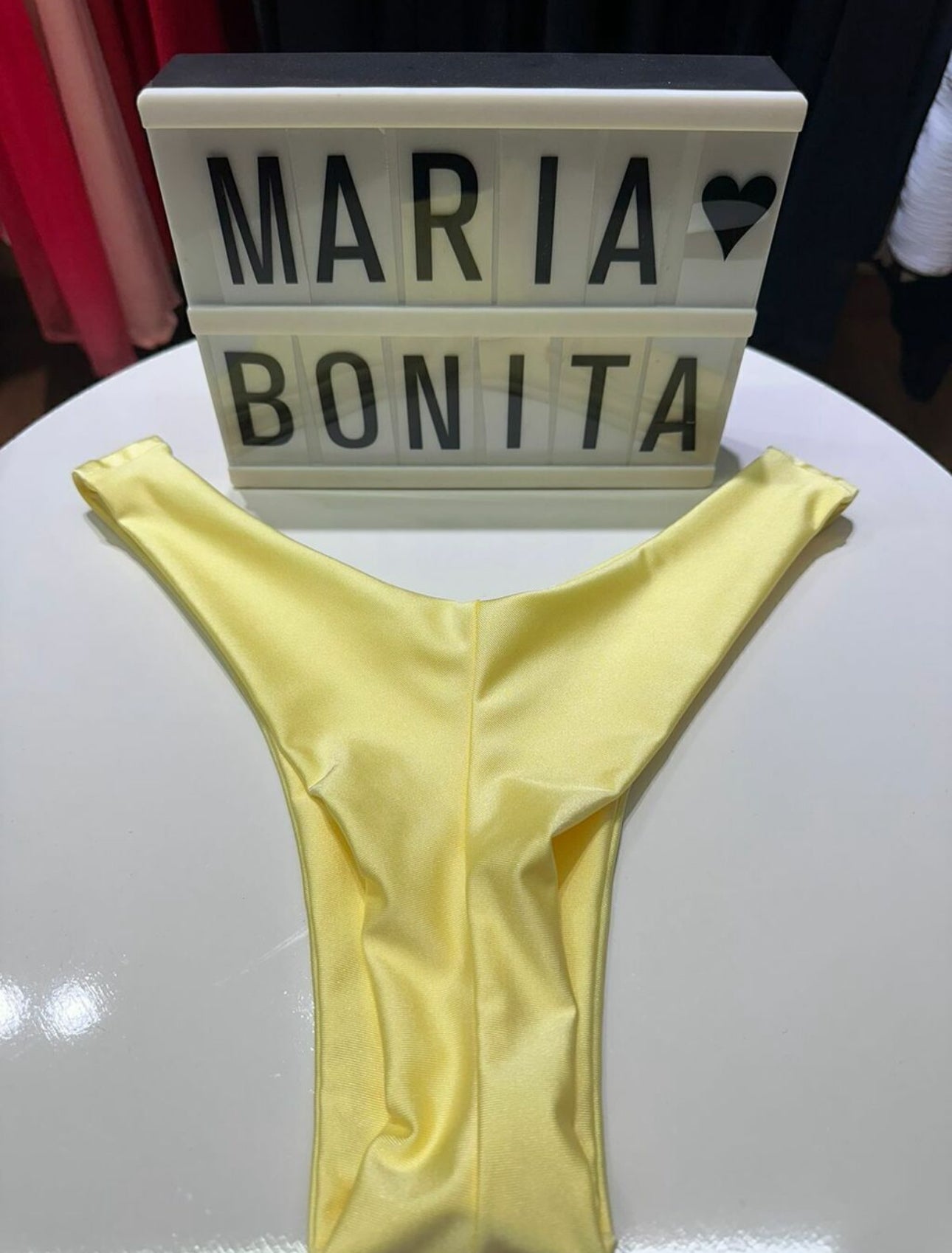 Conjunto amarelo Maria bonita